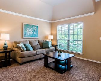 Spacious Family Home with Dedicated Office and Flexible Living Spaces - Edmond - Living room