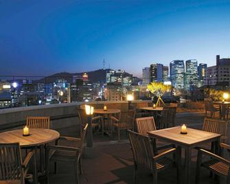 ibis Ambassador Seoul Insadong - Seoul - Balcony