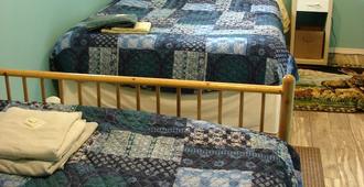 Wild North Bed & Rest - Whitehorse - Bedroom
