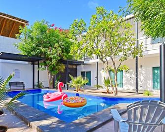 Downtown Rooms Pool & Bbq Near Hotspots - La Paz - Alberca