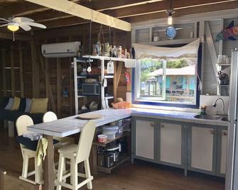 Oceanfront, Quiete and Convenient Location - Bocas del Toro - Sala pranzo