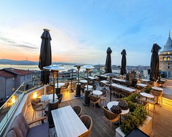 Meroddi Barnathan Hotel - Istanbul - Balkon