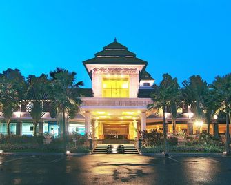 Le Dian Hotel & Cottages - Serang City - Budova