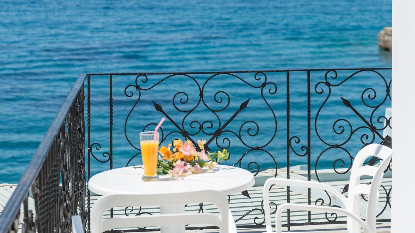 Samaria by the Sea