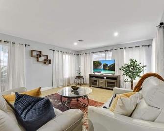 Casa Punta Plata Pmi Unit 2904 - Hollywood - Sala de estar