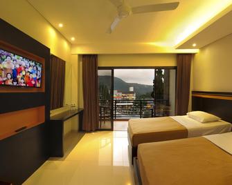 Grand Bintang Tawangmangu Hotel - Tawangmangu - Habitación