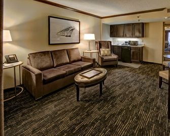 DoubleTree by Hilton Decatur Riverfront - Decatur - Stue