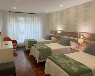 Hostal San Fernando - Santander - Habitación