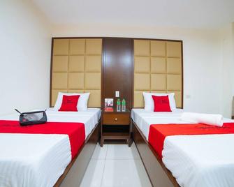 RedDoorz near Angeles University Foundation - Angeles City - Slaapkamer