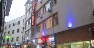 Hotel Efe - Trabzon - Byggnad