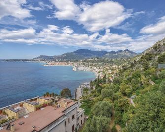 Gorgeous Home In Imperia, Loc Poggi - Imperia - Vista esterna