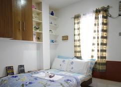 La Soledad Guest House 2nd Room - Tacloban City - Bedroom