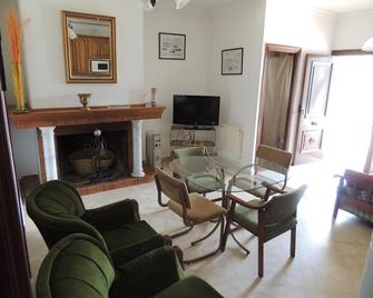 Casas del Madroño - Cazalla de la Sierra - Living room