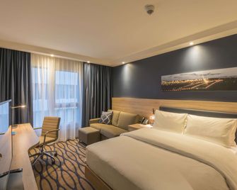 Hampton by Hilton Frankfurt Airport - פרנקפורט אם מיין - חדר שינה