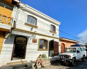 Hostal Sin Fronteras - León - Edifício