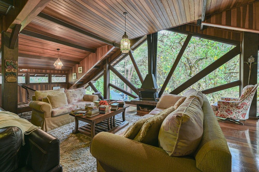 Pousada Cantos e Contos - Monte Verde - סלון