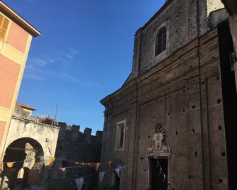 Antico Pozzo Bed and Breakfast - Finale Ligure
