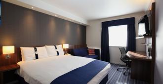 Holiday Inn Express London Gatwick - Crawley - Crawley - Bedroom