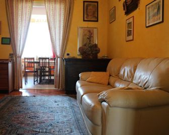 La Casa Rosa - Borghetto di Vara - Sala de estar