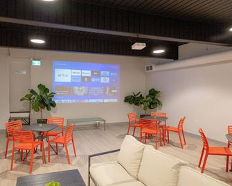 Scott's Inn & Suites - Камлупс