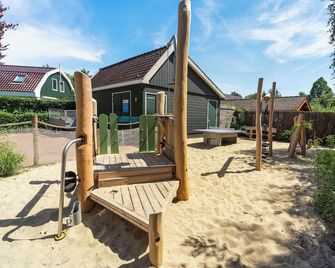 Radiant House Around Beach With Garden in Schoorl - Schoorl - Binnenhof