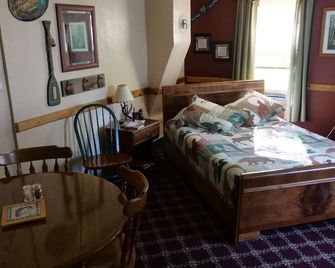 'The Homestead'- Cabin 7 - New Meadows - Bedroom