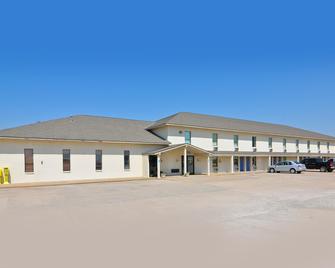 Motel 6 South Haven - South Haven - Building