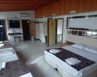 Behram Hotel - Antalya - Habitació