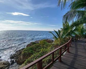 Tongta Phaview Resort - Ko Samet