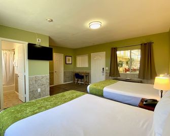 Europa Inn & Suites - Desert Hot Springs - Ložnice