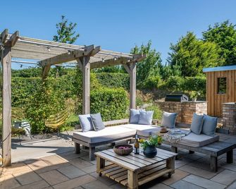 Northside - Kingsbridge - Patio