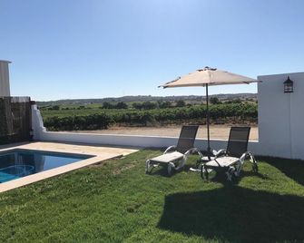 Herdade das Castas Nobres - Redondo - Piscina