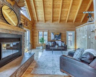 Le Courchevel Luxe Chalet Private Pool Jacuzzi - Saint-Adolphe-d'Howard - Salon