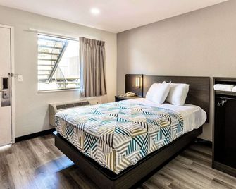 Motel 6 Carlsbad East Ca - Carlsbad - Quarto
