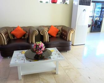 Aubon Hostel - Bangkok - Living room