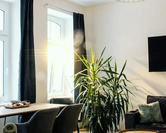 Nuwilu One - Apartment Mit Balkon Im Herzen Erfurts - Magenta Tv- Netflix - Disney - Erfurt - Pokój dzienny