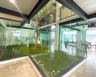 V1 Boutique Hotel - Kanchanaburi - Lobby