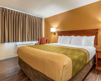 Econo Lodge Louisville Downtown - Louisville - Kamar Tidur