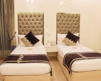 Hotel Eternity - New Delhi - Bedroom