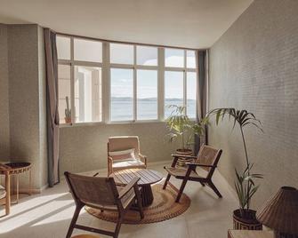 Atlante Sanxenxo Boutique - Sanxenxo - Wohnzimmer
