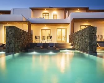 Mykonos Soul Luxury Suites - Agios Stefanos - Басейн