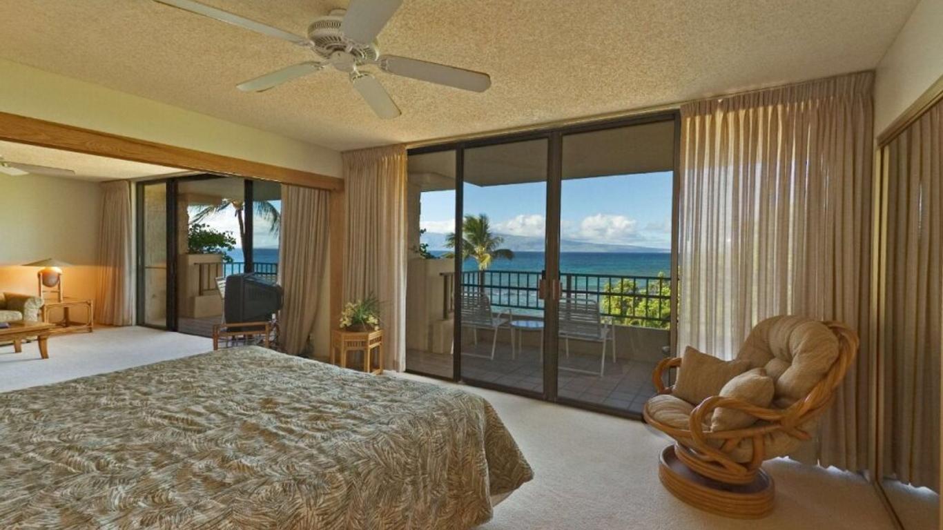 Aston Paki Maui