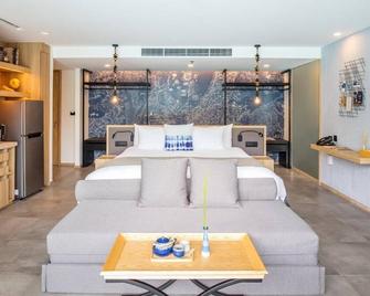 Decent Tropical Deluxe Room (D3) - Ban Bang Niang - Habitación