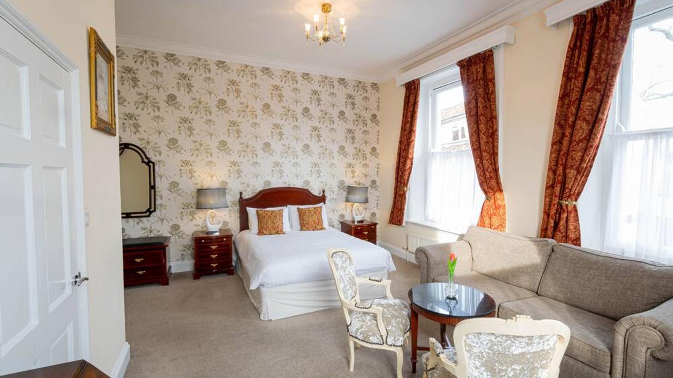 Thomas Paine Hotel