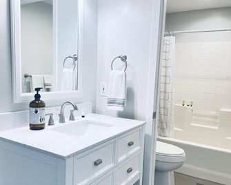 South Zion Inn and Suites - Hildale - Baño