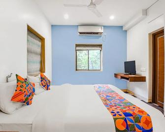 Fabexpress Coco Goa Resort - Nr. Baga Night Market - Saligao - Slaapkamer