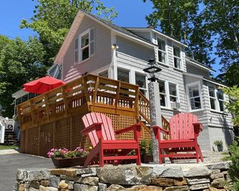 Oceanside Cottage On A Beautiful Private Beach - Enjoy Your Maine Vacation! - Falmouth - Building