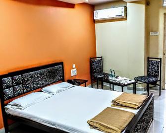 Raj Mahal Hotel - Nagpur - Habitación