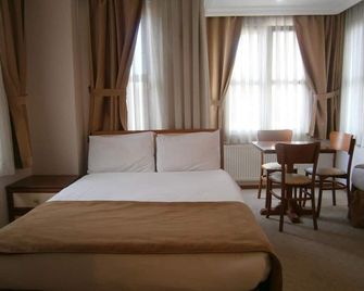 Hotel Nova - Istanbul - Makuuhuone