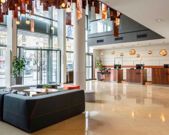 DoubleTree by Hilton Paris Boulogne - Boulogne-Billancourt - Lobby